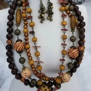 PREMIER DESIGNS ANIMAL PRINT Wood,COPPER ,GLASS BEADS .  4 Row Multi Beaded